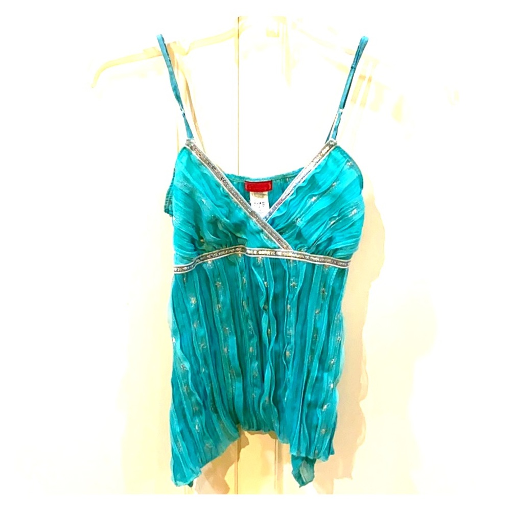 Club top super cute and pretty!